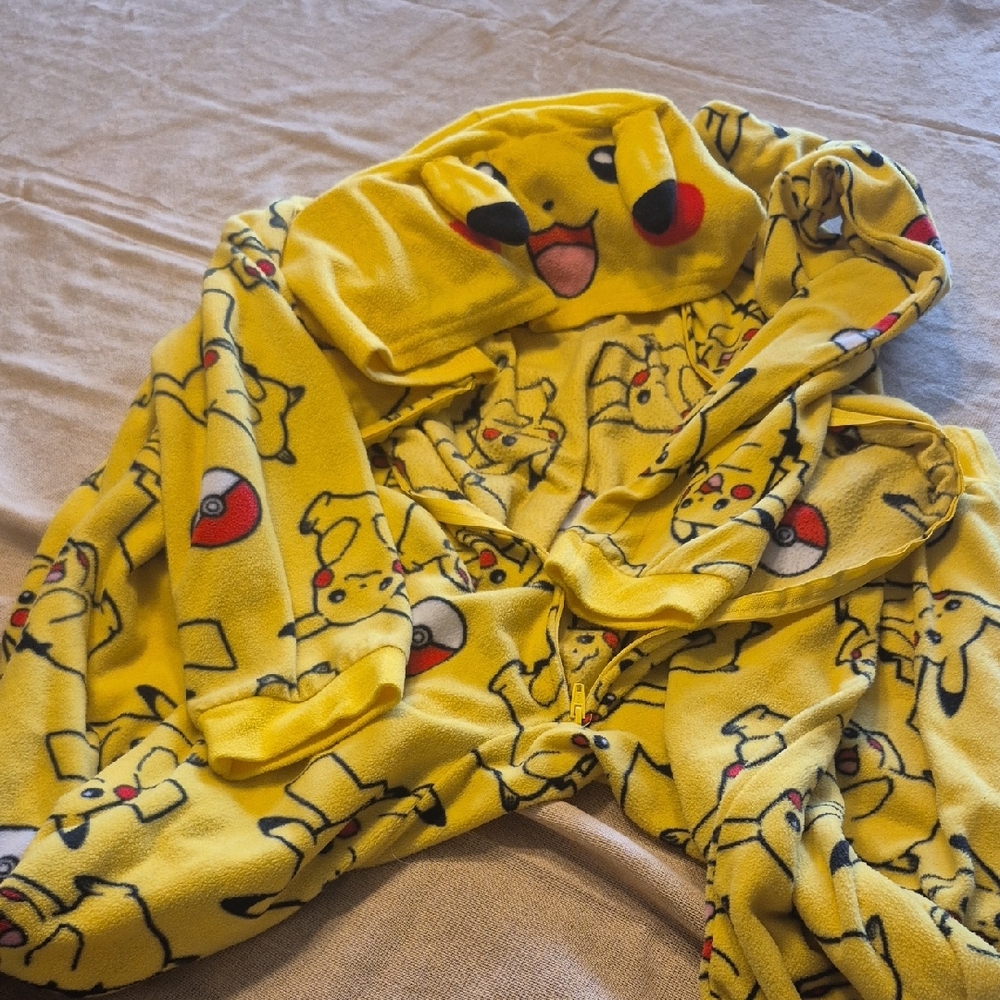 Pokemon Pikachu Yellow Kids Pajama Robe